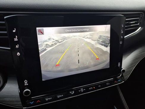 Used 2024 Jeep Wagoneer Series II w/ Flexible Seating Group image 32