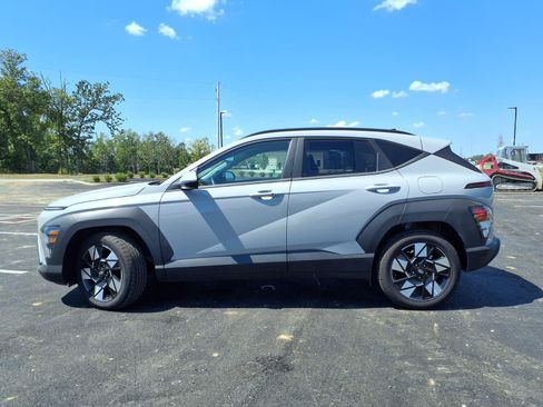 Used 2025 Hyundai Kona SEL FWD image 29