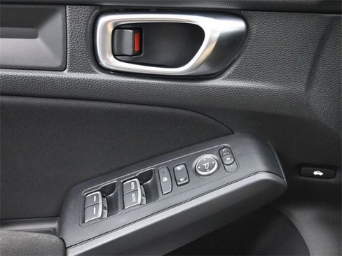 Used 2023 Honda Civic Sport image 25