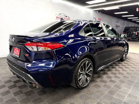 Used 2020 Toyota Corolla SE w/ SE Premium Package FWD image 14