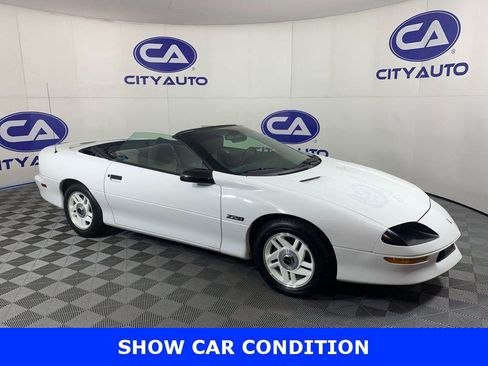 Used 1994 Chevrolet Camaro Z28 RWD image 1