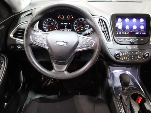 Used 2024 Chevrolet Malibu LT image 22