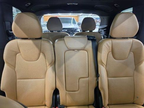 Used 2018 Volvo XC90 T6 Momentum w/ Convenience Package AWD/4WD image 34