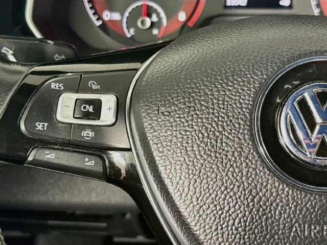Used 2020 Volkswagen Jetta R-Line FWD image 11