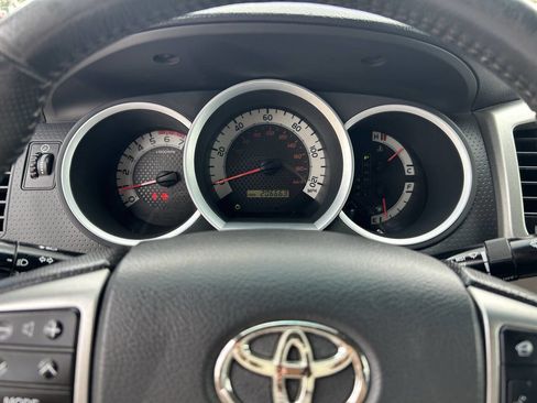 Used 2012 Toyota Tacoma PreRunner w/ TRD Sport Pkg RWD image 29