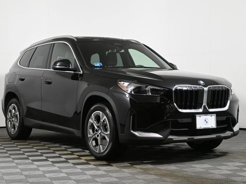 Certified 2023 BMW X1 xDrive28i w/ Premium Package image 9