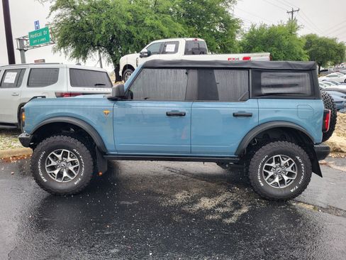 Used 2022 Ford Bronco Badlands AWD/4WD image 2