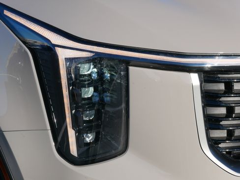 Used 2024 Kia Sorento SX Prestige image 16