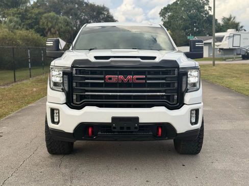 Used 2022 GMC Sierra 2500 AT4 image 4