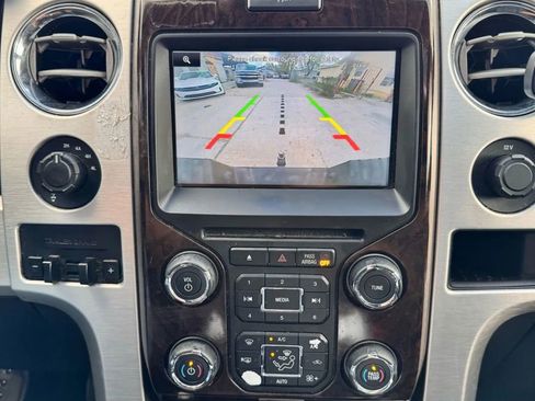 Used 2014 Ford F150 Platinum image 16