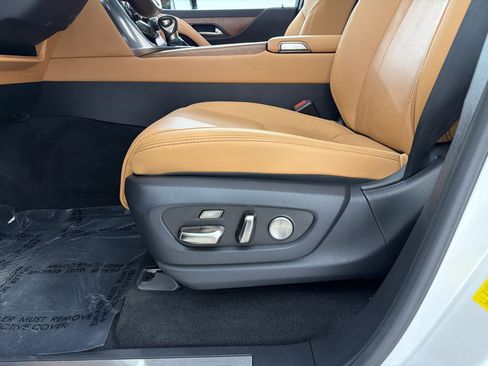 Used 2024 Lexus LX 600 4WD w/ Appearance Package image 13