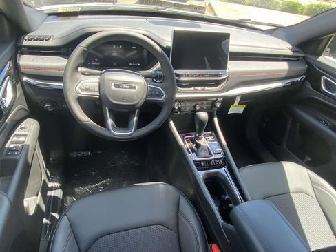 New 2026 Jeep Compass Trailhawk AWD/4WD image 39