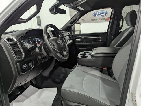 Used 2024 RAM 2500 Big Horn image 16