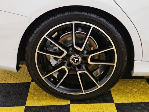 Used 2019 Mercedes-Benz C 300 Sedan image 9