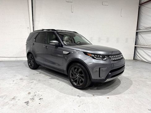 Used 2018 Land Rover Discovery HSE image 4