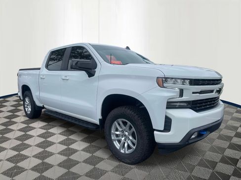 Used 2021 Chevrolet Silverado 1500 RST AWD/4WD image 3