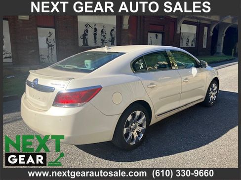 Used 2010 Buick LaCrosse CXL image 3