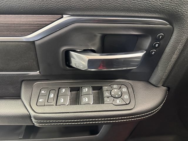 New 2026 RAM 2500 Laramie AWD/4WD image 30