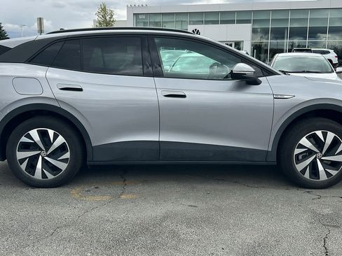 Used 2023 Volkswagen ID.4 Pro AWD/4WD image 4