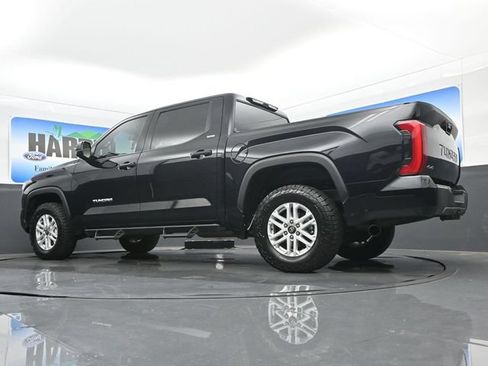 Used 2025 Toyota Tundra SR5 AWD/4WD image 18