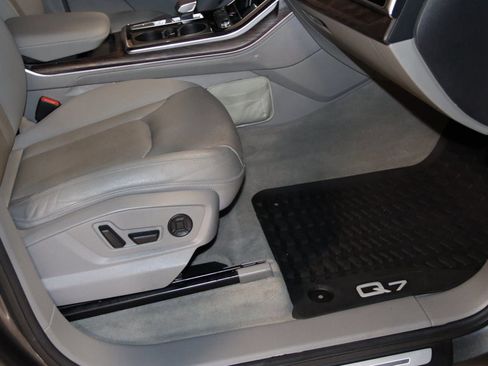 Used 2021 Audi Q7 3.0T Prestige w/ Prestige Package image 62