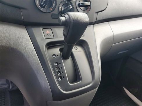 Used 2020 Nissan NV200 S image 19