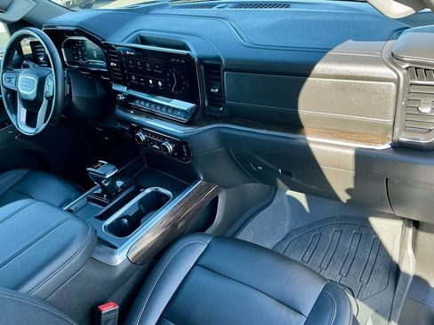 Used 2024 GMC Sierra 1500 Elevation w/ Elevation Premium Package image 24