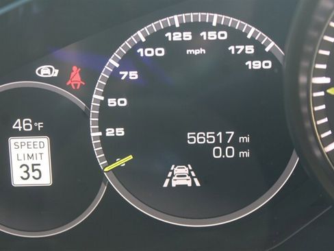 Used 2018 Porsche Panamera 4 AWD/4WD image 5
