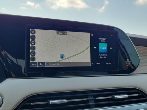 Used 2022 Hyundai Palisade SEL w/ Premium Package FWD image 21