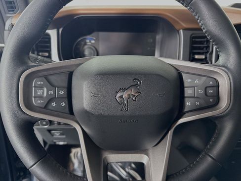 Used 2024 Ford Bronco Outer Banks AWD/4WD image 16