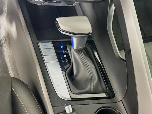 Certified 2026 Hyundai Elantra Sport FWD image 17