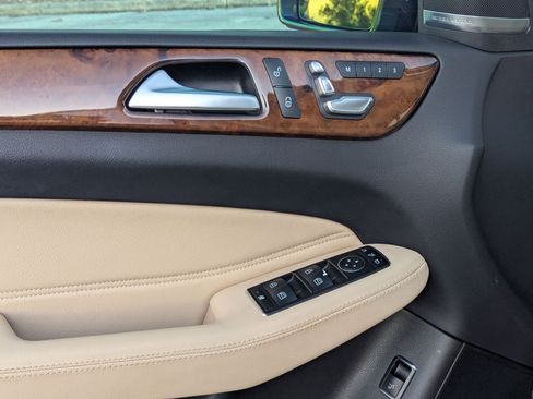 Used 2018 Mercedes-Benz GLE 350 4MATIC image 11