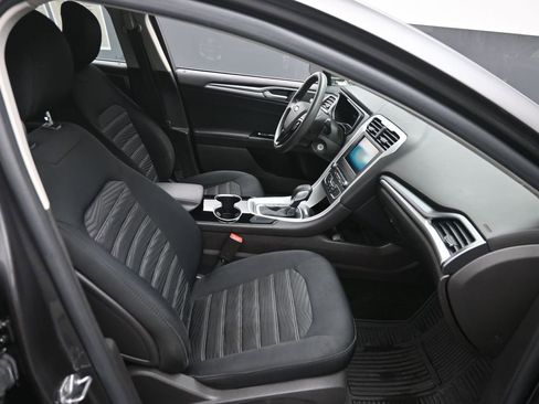 Used 2016 Ford Fusion SE image 13