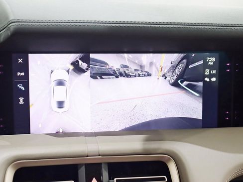 Used 2020 Porsche Taycan Turbo image 24