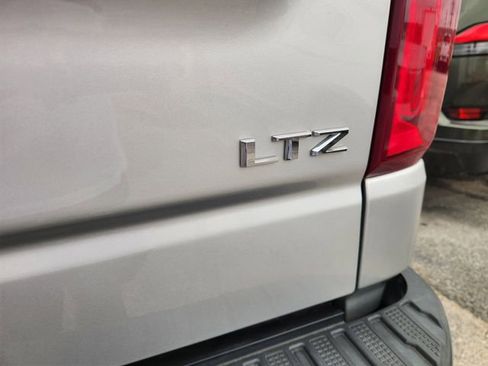 Used 2022 Chevrolet Silverado 1500 LTZ w/ LTZ Premium Texas Edition AWD/4WD image 9