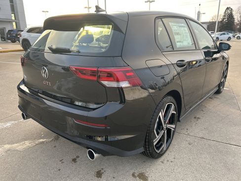 New 2026 Volkswagen GTI SE image 4