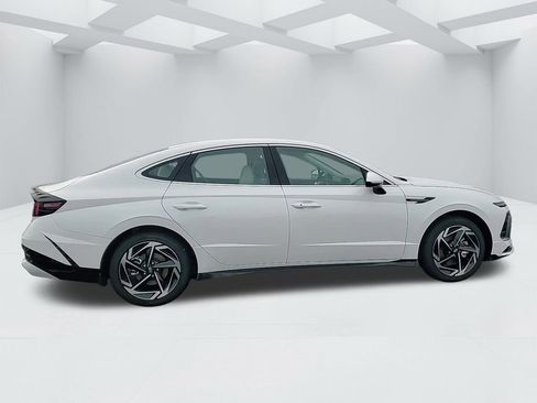 New 2026 Hyundai Sonata SEL FWD image 4