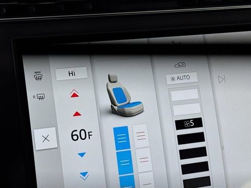 New 2026 Land Rover Range Rover SE image 23