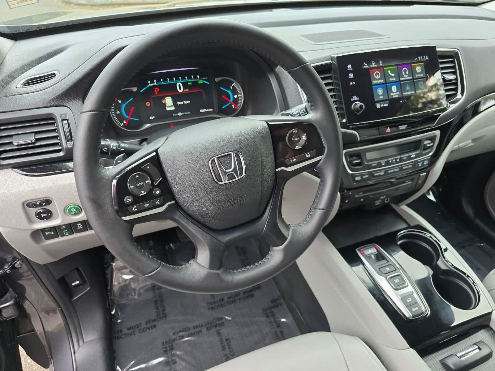 Used 2019 Honda Pilot Touring image 2