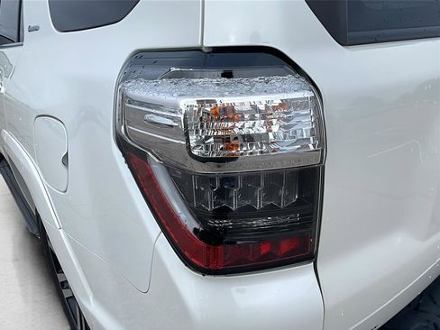 Used 2019 Toyota 4Runner Limited image 11