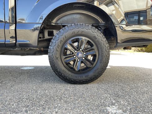 Used 2020 Ford F150 XLT image 21