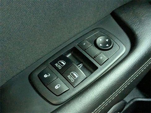 Used 2018 Dodge Challenger R/T Scat Pack image 20