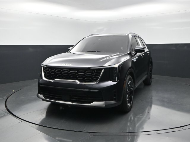 Used 2025 Kia Sorento S w/ Panoramic Sunroof Package FWD image 4
