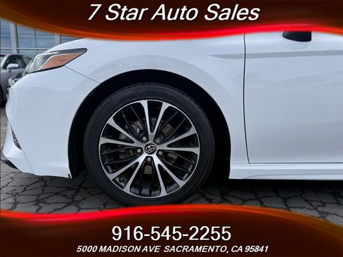 Used 2018 Toyota Camry SE image 20