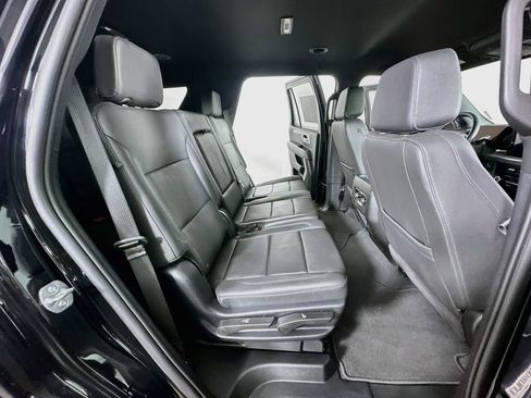 Used 2025 Chevrolet Tahoe LT AWD/4WD image 11