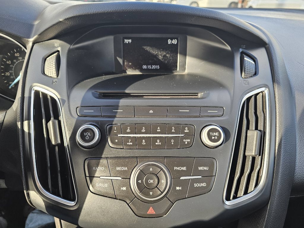 Used 2016 Ford Focus SE w/ Equipment Group 201A FWD image 26