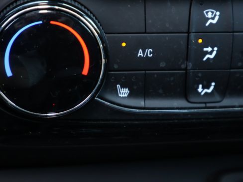 Used 2024 Buick Encore GX Sport Touring w/ Comfort Package FWD image 5