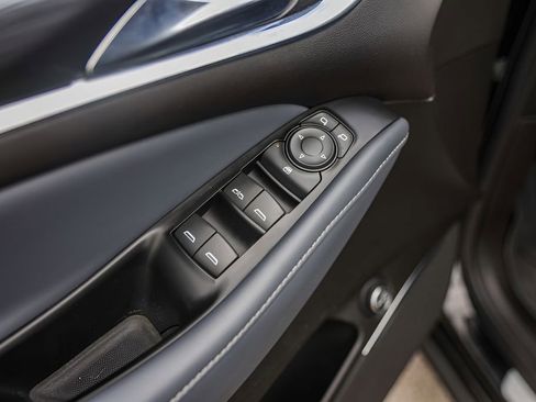 Used 2023 Buick Enclave Essence w/ Sport Touring Edition FWD image 24