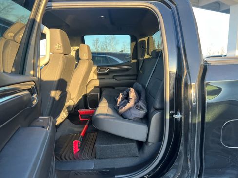 Certified 2023 Chevrolet Silverado 1500 RST image 6