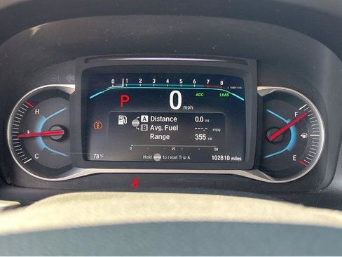 Used 2019 Honda Pilot Touring image 3
